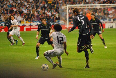 peter-crouch-marcelo-tottenham-real-madryt