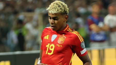 Lamine Yamal opuścił trening. Czy zagra w najbliższych meczach Barcelony? Lamine Yamal