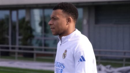Mbappe nagle zniknął z powodu kontuzji. Hiszpanie go krytykują kylian-mbappe-trening-realu-madryt