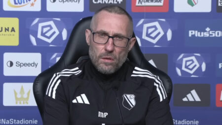 Widzew chce piłkarza Legii. Papszun zareagował marek-papszun-konferencja