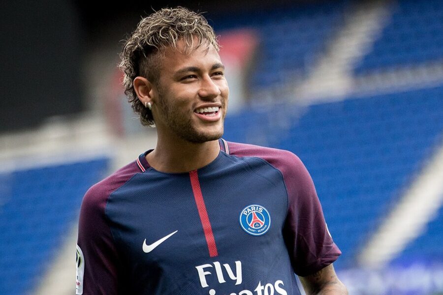 Neymar - prezentacja w PSG