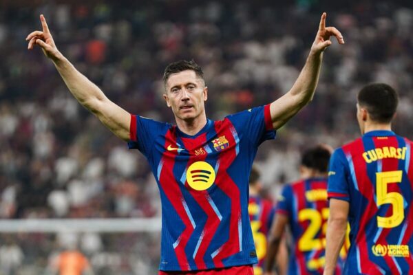 Robert Lewandowski - FC Barcelona