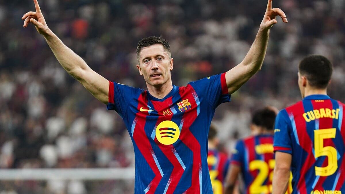 Robert Lewandowski - FC Barcelona