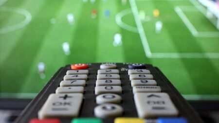 AC Milan – Inter Mediolan: gdzie oglądać? Transmisja TV i online (05.08.2026)