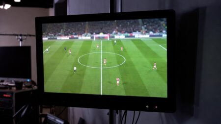 transmisja-meczu-ekran-telewizora