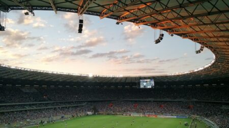 Stadion piłkarski