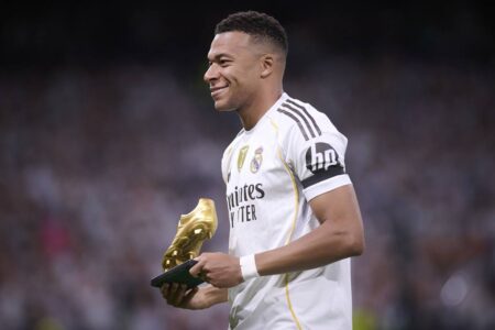Kylian_Mbappe_Arena_Akcji_cmnw73vuj05878a6dgjmi3v16 (1)